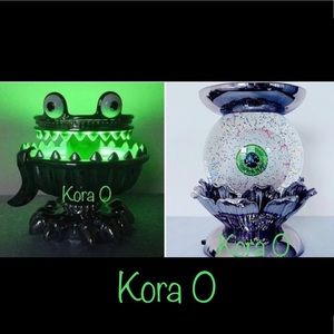 BBW Monster & Eyeball Water Globe Pedestal Bundle